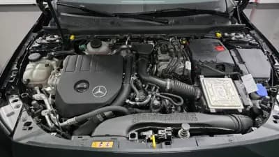 Vendo Mercedes-Benz CLA 250 2021 - 34990 EUR, 57000 km - AUTO.MOTO.pt