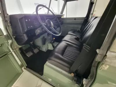 Vendo Land Rover Serie III 1973 - 35000 EUR, 87484 km - AUTO.MOTO.pt