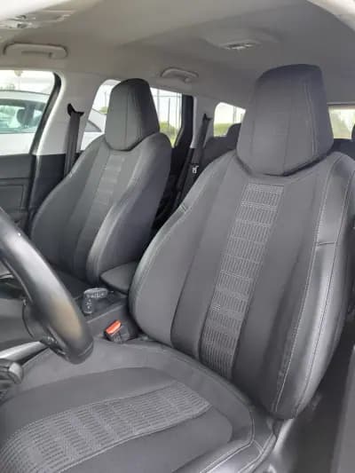 Vendo Peugeot 308 SW 2019 - 16900 EUR, 141724 km - AUTO.MOTO.pt