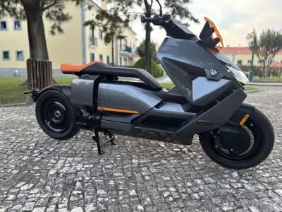 Vendo mota BMW CE 04 2022 - 8250 EUR, 13000 km - AUTO.MOTO.pt