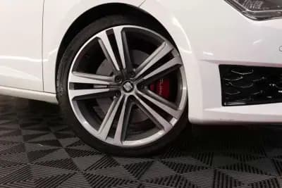 Sell SEAT Leon 2015 - 22900 EUR, 184336 km - AUTO.MOTO.pt