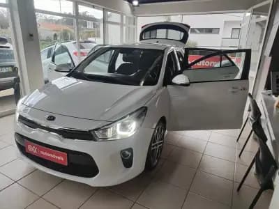 Sell Kia Rio 2018 - 14750 EUR, 46500 km - AUTO.MOTO.pt