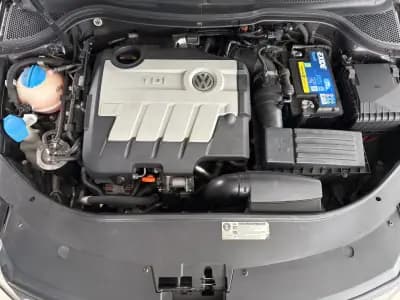 Sell Volkswagen Passat CC 2010 - 13990 EUR, 162335 km - AUTO.MOTO.pt