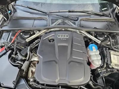 Vendo Audi A4 Avant 2018 - 22800 EUR, 104924 km - AUTO.MOTO.pt