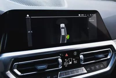 Sell BMW 330 2022 - 32000 EUR, 154900 km - AUTO.MOTO.pt