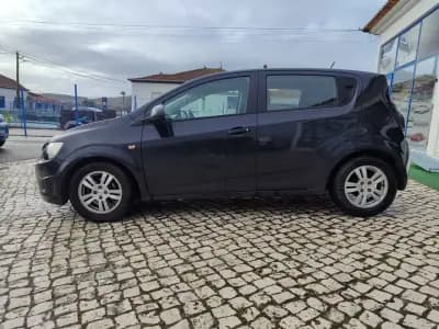 Vendo Chevrolet Aveo 2012 - 4990 EUR, 242000 km - AUTO.MOTO.pt