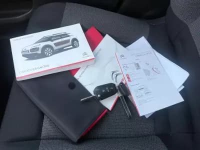 Vendo Citroën C4 Cactus 2015 - 9650 EUR, 151000 km - AUTO.MOTO.pt