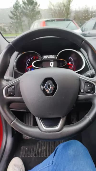 Sell Renault Clio 2019 - 11898 EUR, 116998 km - AUTO.MOTO.pt