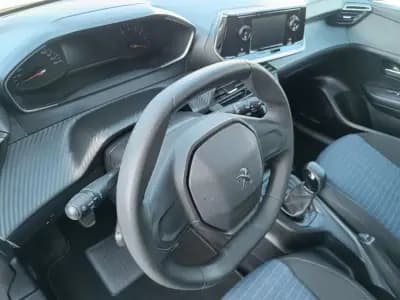 Sell Peugeot 208 2020 - 14750 EUR, 32000 km - AUTO.MOTO.pt