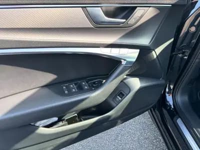 Vendo Audi A6 2019 - 36950 EUR, 179000 km - AUTO.MOTO.pt