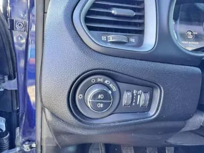 Sell Jeep Renegade 2020 - 17000 EUR, 120000 km - AUTO.MOTO.pt