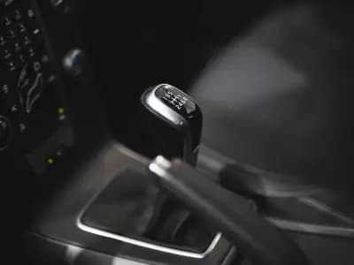 Vendo Volvo V40 2019 - 15990 EUR, 101000 km - AUTO.MOTO.pt