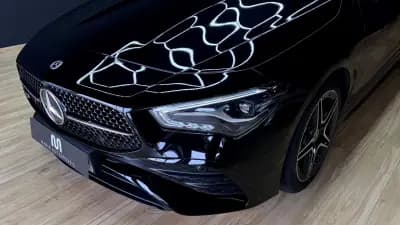 Vendo Mercedes-Benz CLA 180 2023 - 34970 EUR, 70000 km - AUTO.MOTO.pt