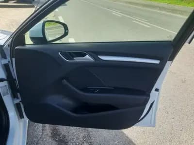 Vendo Audi A3 Sportback 2013 - 13000 EUR, 193468 km - AUTO.MOTO.pt