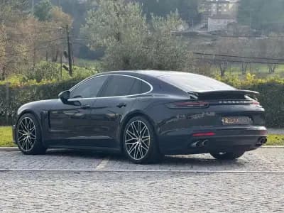Vendo Porsche Panamera 2017 - 58990 EUR, 114000 km - AUTO.MOTO.pt