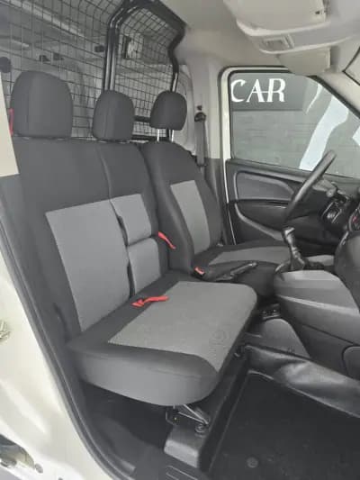 Vendo Fiat Doblo 2021 - 13500 EUR, 119327 km - AUTO.MOTO.pt