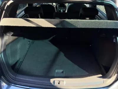 Vendo Volkswagen Golf 2017 - 23900 EUR, 143000 km - AUTO.MOTO.pt