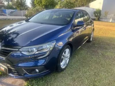 Vendo Renault Mégane Coupe 2017 - 14490 EUR, 193200 km - AUTO.MOTO.pt