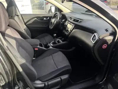 Vendo Nissan Qashqai 2016 - 15390 EUR, 145000 km - AUTO.MOTO.pt