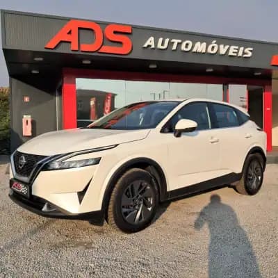 Vendo Nissan Qashqai 2022 - 23450 EUR, 37000 km - AUTO.MOTO.pt