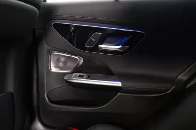 Vendo Mercedes-Benz C 200 2023 - 34900 EUR, 117000 km - AUTO.MOTO.pt