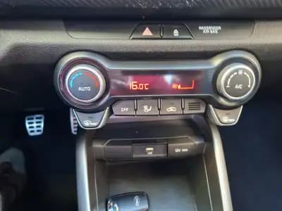 Sell Kia Rio 2021 - 15500 EUR, 70500 km - AUTO.MOTO.pt