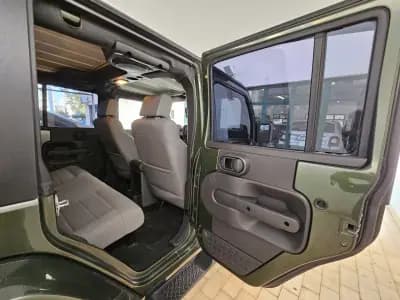 Vendo Jeep Wrangler 2009 - 36900 EUR, 145177 km - AUTO.MOTO.pt