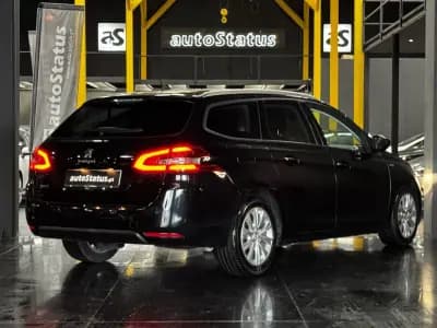 Vendo Peugeot 308 SW 2021 - 13990 EUR, 123500 km - AUTO.MOTO.pt