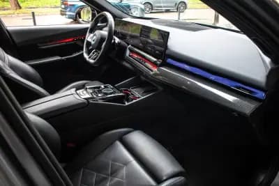 Vendo BMW i5 2023 - 79900 EUR, 17145 km - AUTO.MOTO.pt