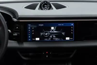 Sell Porsche Macan 2024 - 87950 EUR, 16000 km - AUTO.MOTO.pt