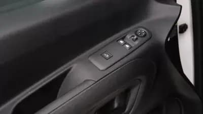 Sell Toyota Proace iva dedutivel 2021 - 13500 EUR, 125000 km - AUTO.MOTO.pt