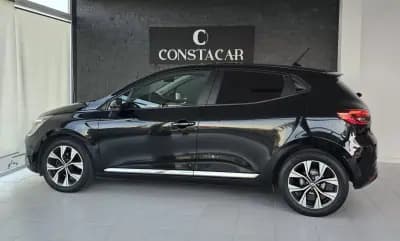 Sell Renault Clio 2023 - 15950 EUR, 58110 km - AUTO.MOTO.pt