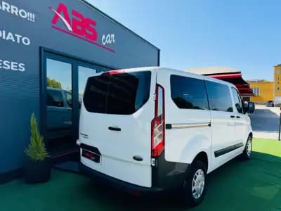 Vendo Ford Transit Custom 2016 - 24500 EUR, 217344 km - AUTO.MOTO.pt