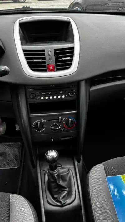 Vendo Peugeot 207 2008 - 6450 EUR, 124301 km - AUTO.MOTO.pt