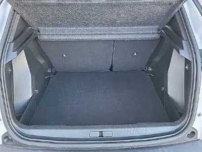 Vendo Peugeot 2008 2024 - 20700 EUR, 24657 km - AUTO.MOTO.pt