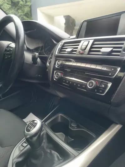 Vendo BMW 116 2015 - 12900 EUR, 168000 km - AUTO.MOTO.pt