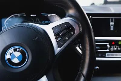 Sell BMW 330 2022 - 32000 EUR, 154900 km - AUTO.MOTO.pt