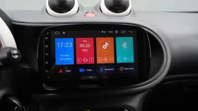 Vendo Smart Fortwo Cabrio 2017 - 11200 EUR, 73000 km - AUTO.MOTO.pt