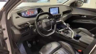 Vendo Peugeot 3008 2019 - 18990 EUR, 94948 km - AUTO.MOTO.pt