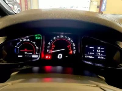 Vendo Citroën DS5 2013 - 11900 EUR, 179480 km - AUTO.MOTO.pt