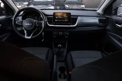 Sell Kia Stonic 2022 - 13999 EUR, 93000 km - AUTO.MOTO.pt