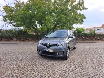 Vendo Renault Twingo 2020 - 11490 EUR, 46992 km - AUTO.MOTO.pt