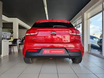 Sell Kia Rio 2019 - 12500 EUR, 66000 km - AUTO.MOTO.pt
