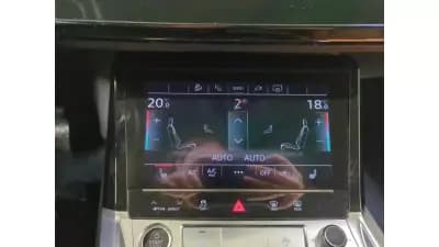 Vendo Audi Q8 e-Tron 2023 - 55000 EUR, 9800 km - AUTO.MOTO.pt