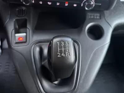 Sell Peugeot Partner 2021 - 13900 EUR, 116841 km - AUTO.MOTO.pt