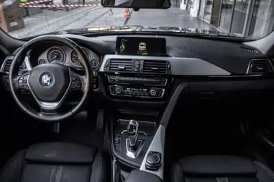 Vendo BMW 318 2015 - 16900 EUR, 246569 km - AUTO.MOTO.pt