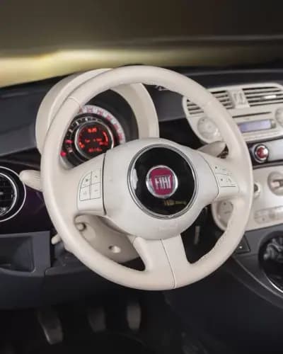 Vendo Fiat 500 2014 - 9950 EUR, 149000 km - AUTO.MOTO.pt