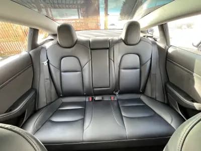 Vendo Tesla Model 3 2023 - 31950 EUR, 63000 km - AUTO.MOTO.pt