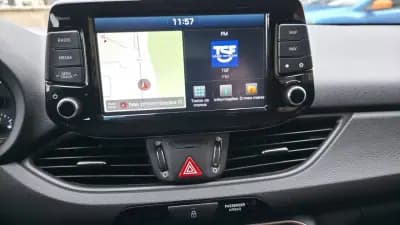 Vendo Hyundai i30 Fastback 2019 - 16500 EUR, 65000 km - AUTO.MOTO.pt