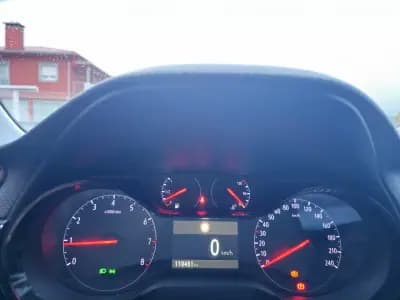 Vendo Opel Corsa 2021 - 12500 EUR, 110451 km - AUTO.MOTO.pt